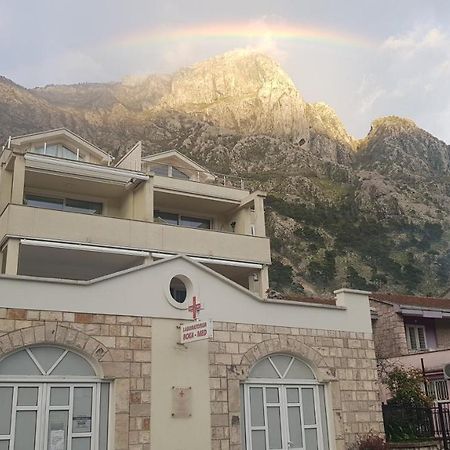 P&I Apartments Jadranska 74,Dobrota Котор Екстериор снимка