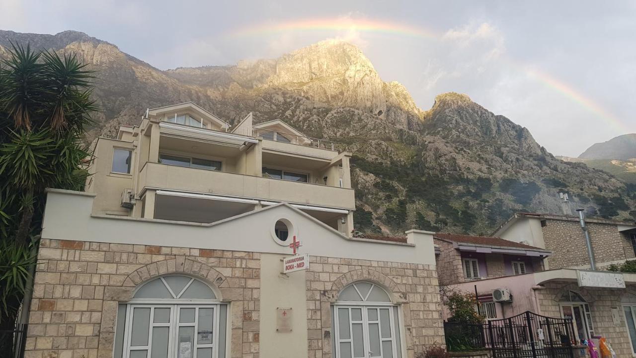 P&I Apartments Jadranska 74,Dobrota Котор Екстериор снимка